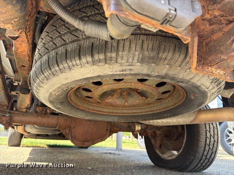 image for item FG3042 2013 Ford F150 Ext. Cab pickup truck