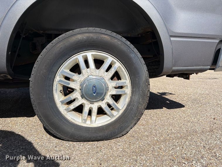 image for item FG3042 2013 Ford F150 Ext. Cab pickup truck