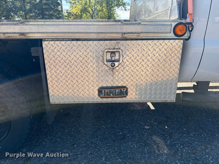 image for item FG3043 2016 Ford F550 Ext. Cab flatbed truck