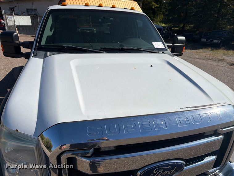 image for item FG3043 2016 Ford F550 Ext. Cab flatbed truck