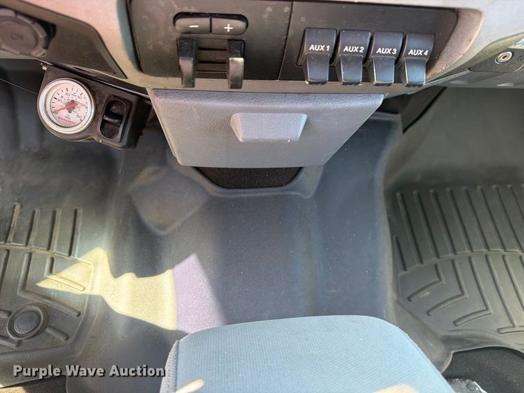 image for item FG3043 2016 Ford F550 Ext. Cab flatbed truck