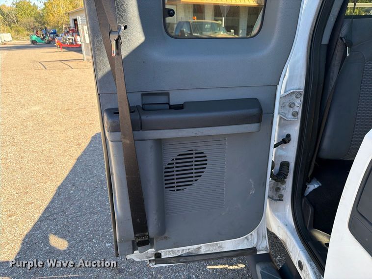 image for item FG3043 2016 Ford F550 Ext. Cab flatbed truck