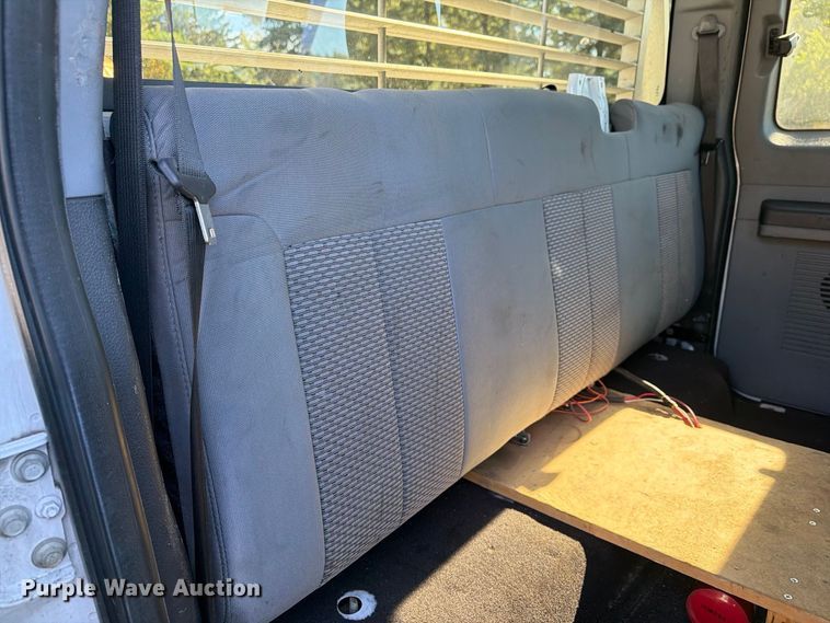 image for item FG3043 2016 Ford F550 Ext. Cab flatbed truck