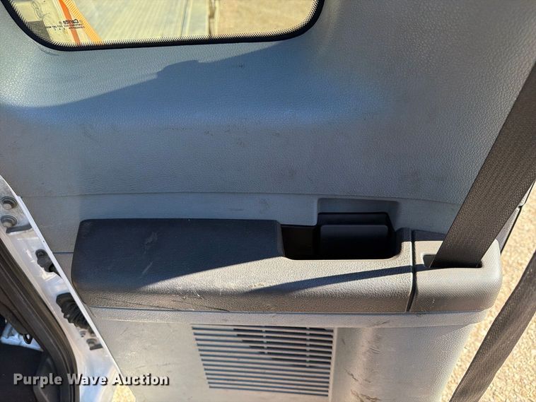 image for item FG3043 2016 Ford F550 Ext. Cab flatbed truck