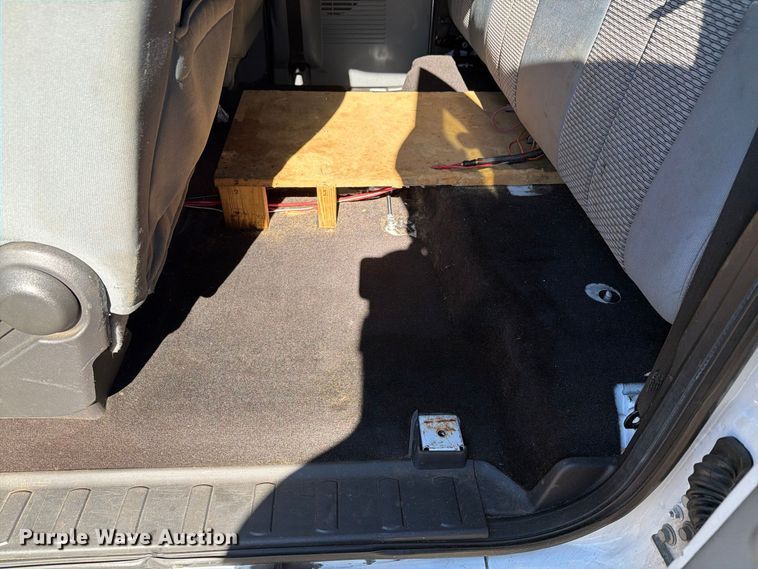 image for item FG3043 2016 Ford F550 Ext. Cab flatbed truck