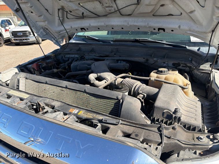 image for item FG3043 2016 Ford F550 Ext. Cab flatbed truck