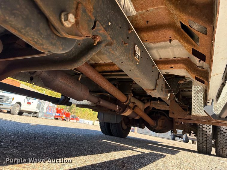 image for item FG3043 2016 Ford F550 Ext. Cab flatbed truck