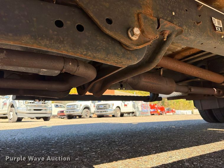 image for item FG3043 2016 Ford F550 Ext. Cab flatbed truck