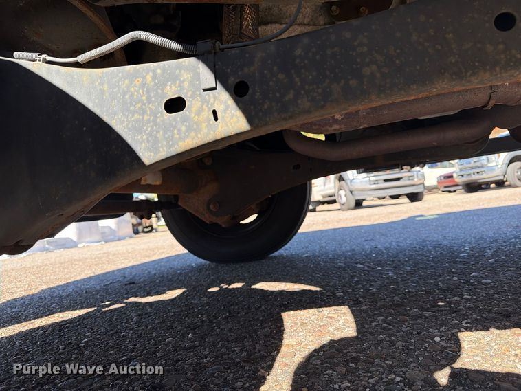 image for item FG3043 2016 Ford F550 Ext. Cab flatbed truck