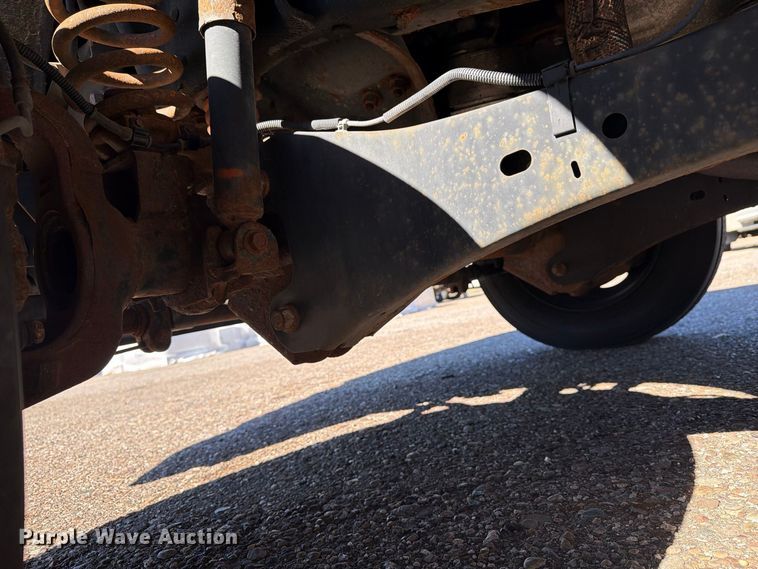 image for item FG3043 2016 Ford F550 Ext. Cab flatbed truck