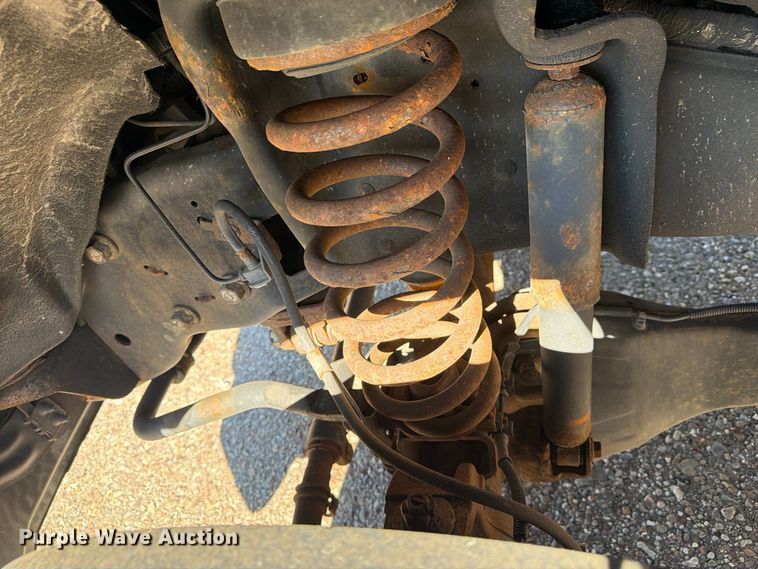image for item FG3043 2016 Ford F550 Ext. Cab flatbed truck