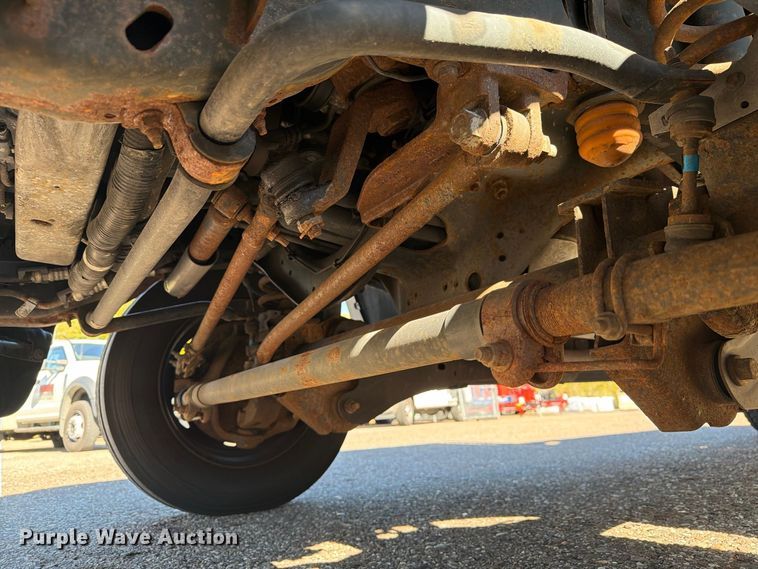 image for item FG3043 2016 Ford F550 Ext. Cab flatbed truck