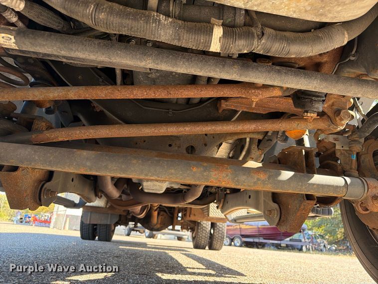 image for item FG3043 2016 Ford F550 Ext. Cab flatbed truck