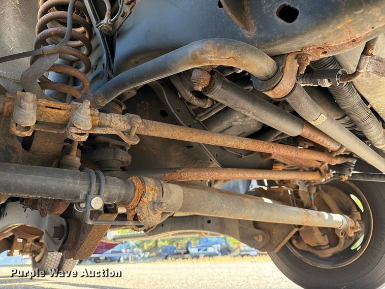 image for item FG3043 2016 Ford F550 Ext. Cab flatbed truck