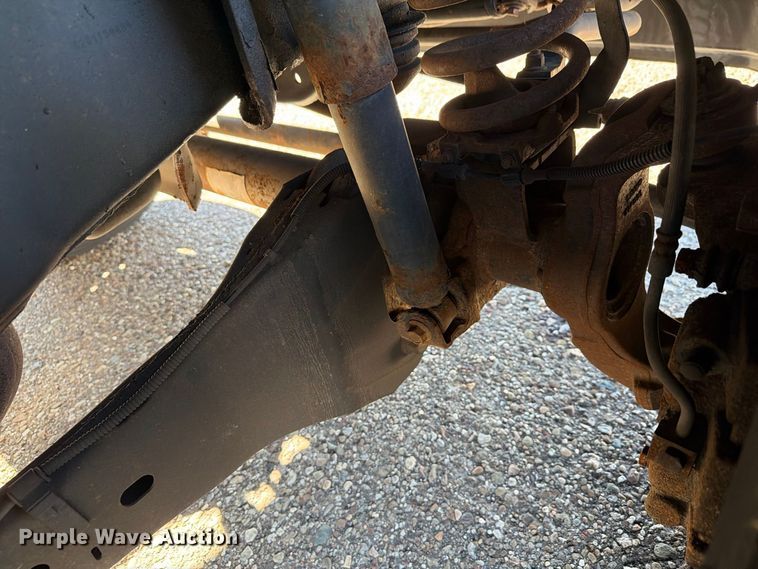 image for item FG3043 2016 Ford F550 Ext. Cab flatbed truck