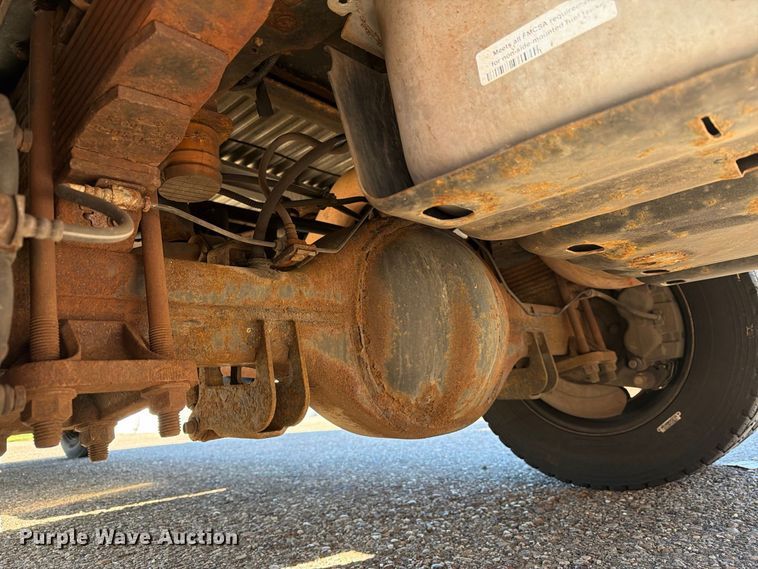 image for item FG3043 2016 Ford F550 Ext. Cab flatbed truck