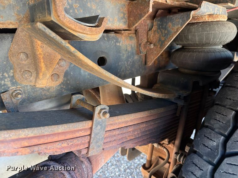 image for item FG3043 2016 Ford F550 Ext. Cab flatbed truck
