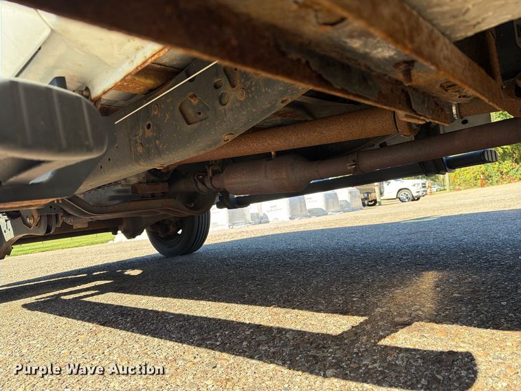 image for item FG3043 2016 Ford F550 Ext. Cab flatbed truck