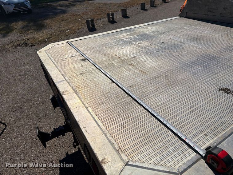 image for item FG3043 2016 Ford F550 Ext. Cab flatbed truck