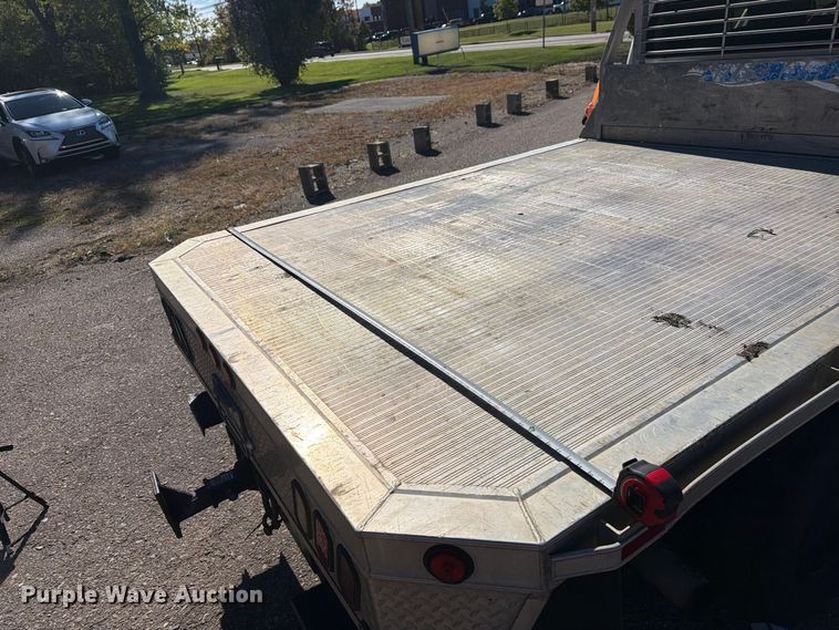 image for item FG3043 2016 Ford F550 Ext. Cab flatbed truck