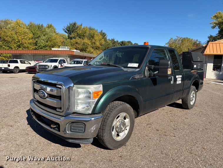 image for item FG3044 2011 Ford F250 Super Duty Ext. Cab pickup truck