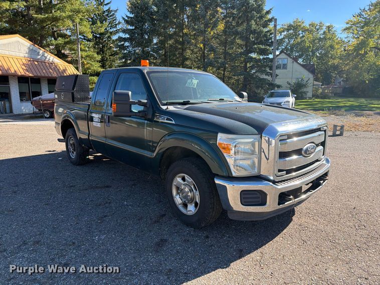 image for item FG3044 2011 Ford F250 Super Duty Ext. Cab pickup truck
