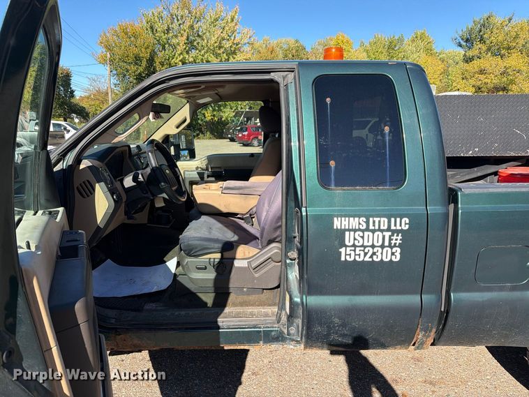image for item FG3044 2011 Ford F250 Super Duty Ext. Cab pickup truck