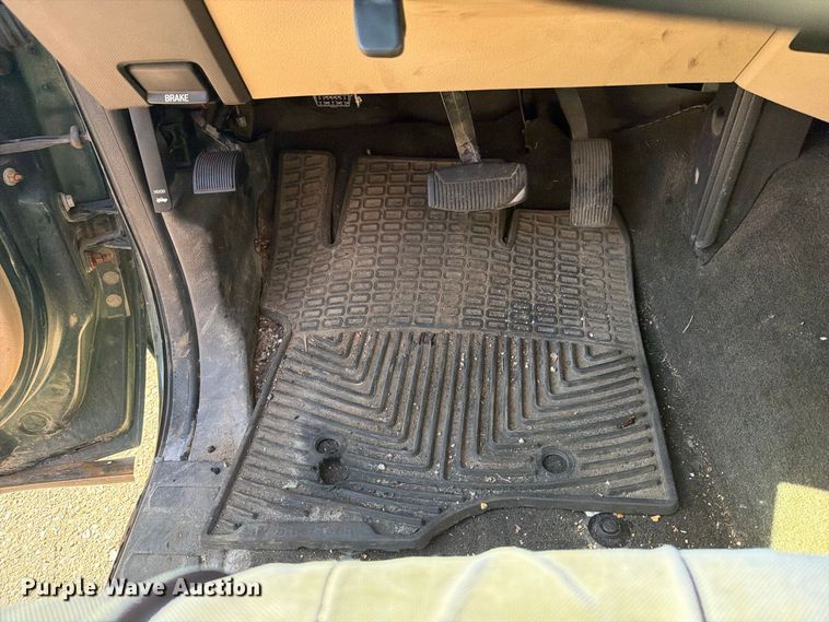 image for item FG3044 2011 Ford F250 Super Duty Ext. Cab pickup truck