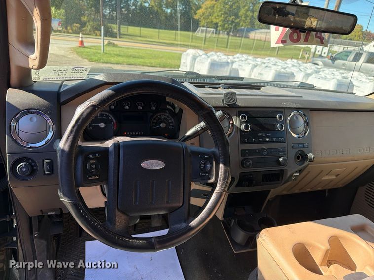 image for item FG3044 2011 Ford F250 Super Duty Ext. Cab pickup truck