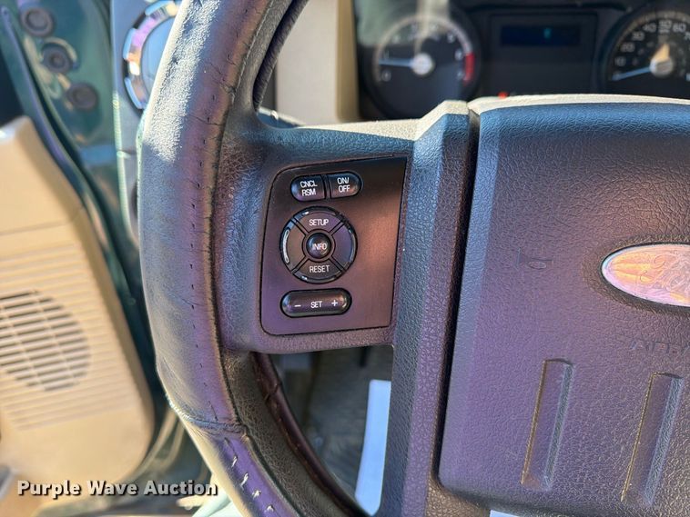 image for item FG3044 2011 Ford F250 Super Duty Ext. Cab pickup truck