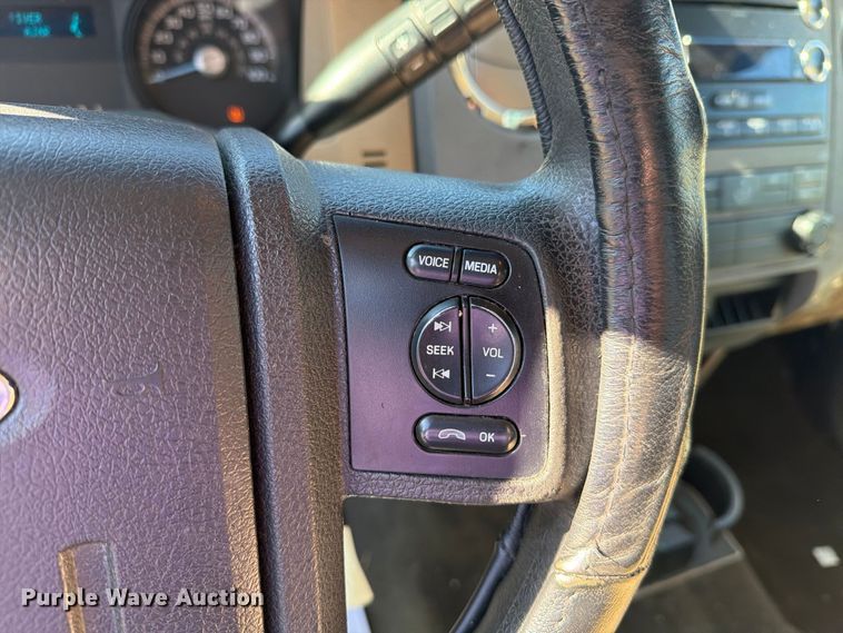 image for item FG3044 2011 Ford F250 Super Duty Ext. Cab pickup truck