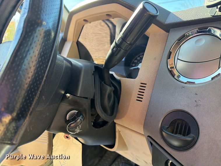 image for item FG3044 2011 Ford F250 Super Duty Ext. Cab pickup truck