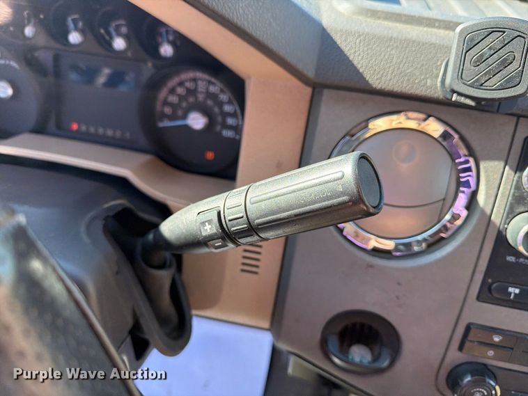 image for item FG3044 2011 Ford F250 Super Duty Ext. Cab pickup truck
