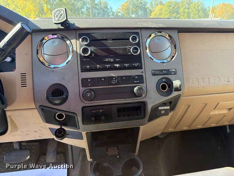 image for item FG3044 2011 Ford F250 Super Duty Ext. Cab pickup truck