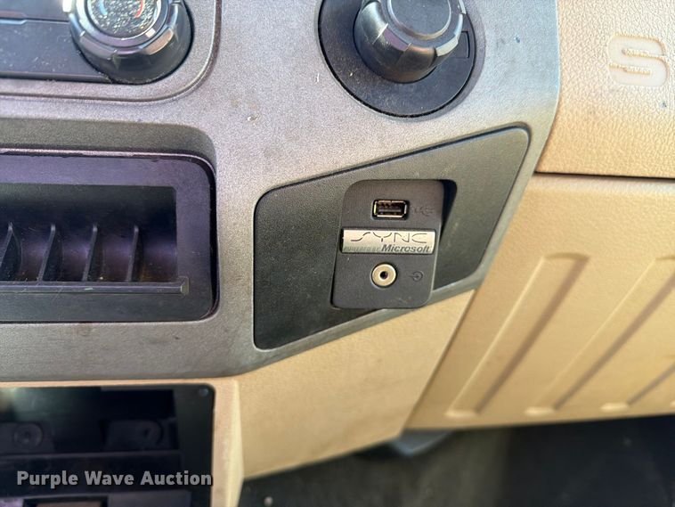 image for item FG3044 2011 Ford F250 Super Duty Ext. Cab pickup truck