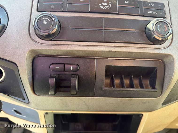 image for item FG3044 2011 Ford F250 Super Duty Ext. Cab pickup truck