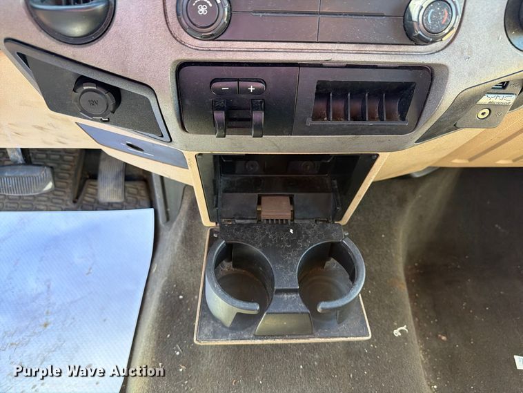 image for item FG3044 2011 Ford F250 Super Duty Ext. Cab pickup truck