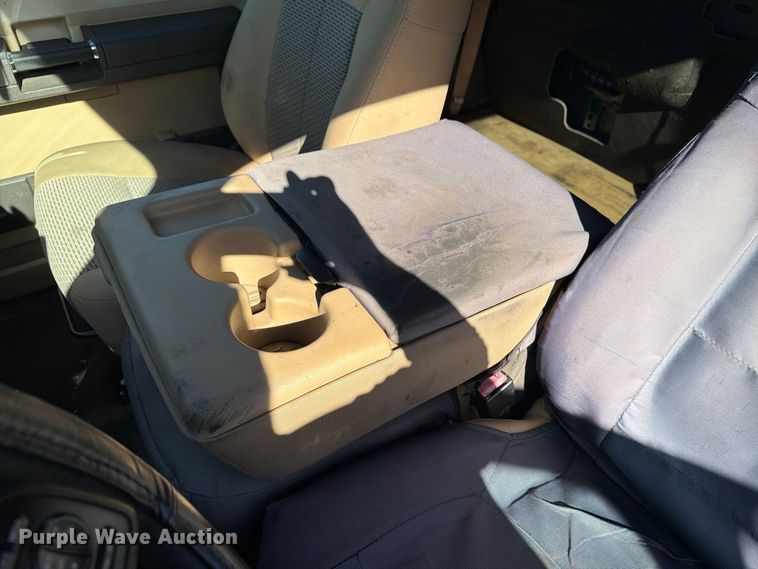image for item FG3044 2011 Ford F250 Super Duty Ext. Cab pickup truck