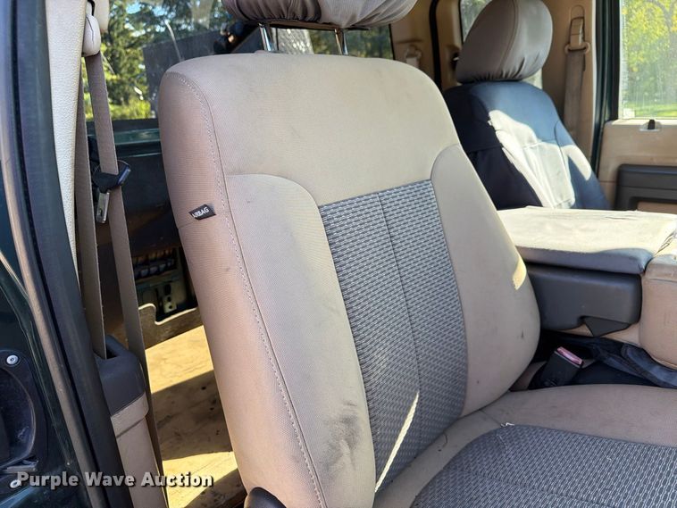 image for item FG3044 2011 Ford F250 Super Duty Ext. Cab pickup truck