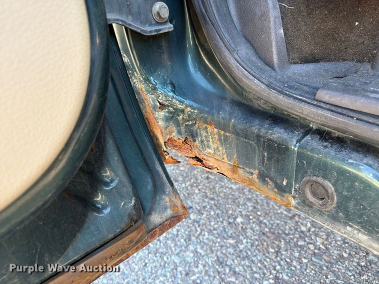image for item FG3044 2011 Ford F250 Super Duty Ext. Cab pickup truck