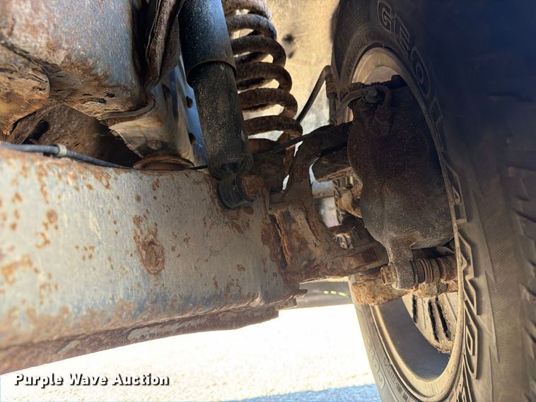 image for item FG3044 2011 Ford F250 Super Duty Ext. Cab pickup truck