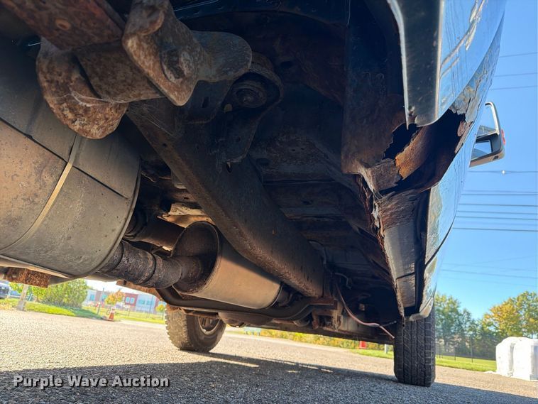 image for item FG3044 2011 Ford F250 Super Duty Ext. Cab pickup truck