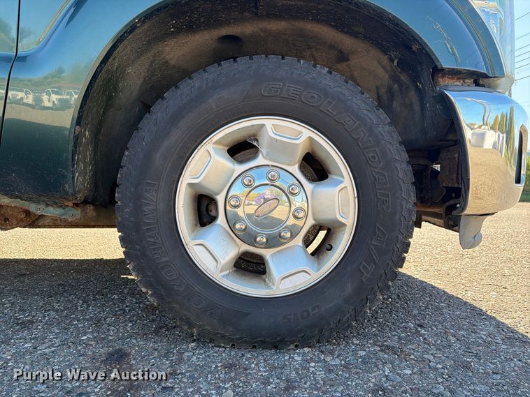 image for item FG3044 2011 Ford F250 Super Duty Ext. Cab pickup truck