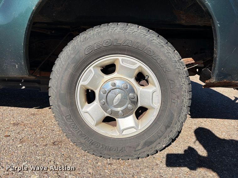 image for item FG3044 2011 Ford F250 Super Duty Ext. Cab pickup truck