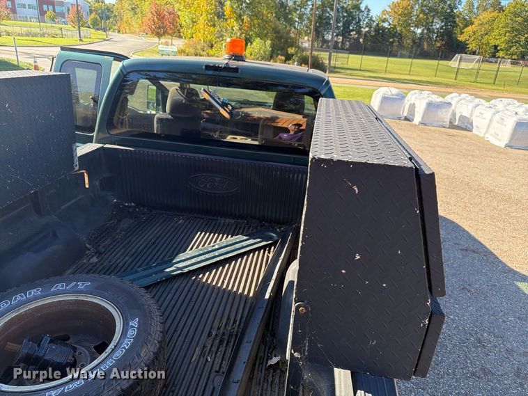 image for item FG3044 2011 Ford F250 Super Duty Ext. Cab pickup truck