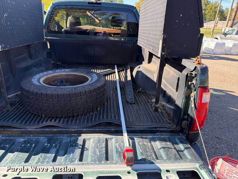image for item FG3044 2011 Ford F250 Super Duty Ext. Cab pickup truck