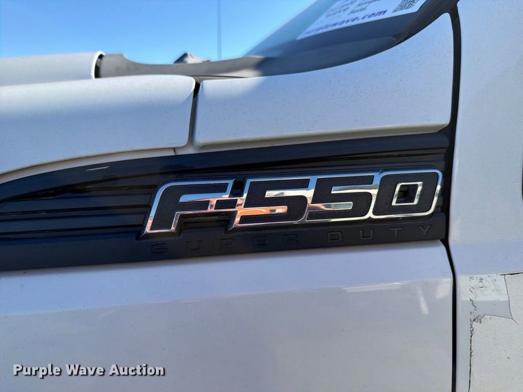 image for item FH6423 2015 Ford F550 flatbed truck
