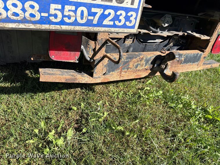 image for item FH6423 2015 Ford F550 flatbed truck