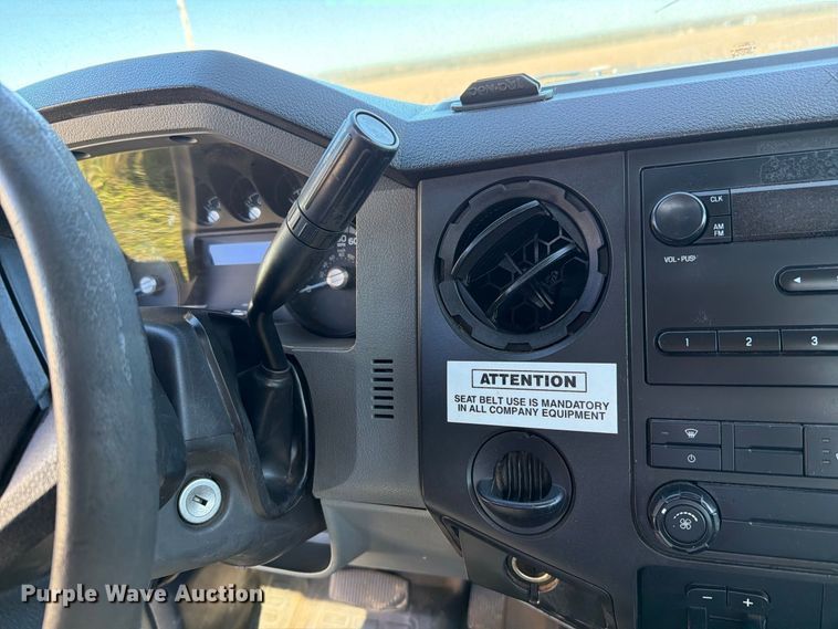 image for item FH6423 2015 Ford F550 flatbed truck