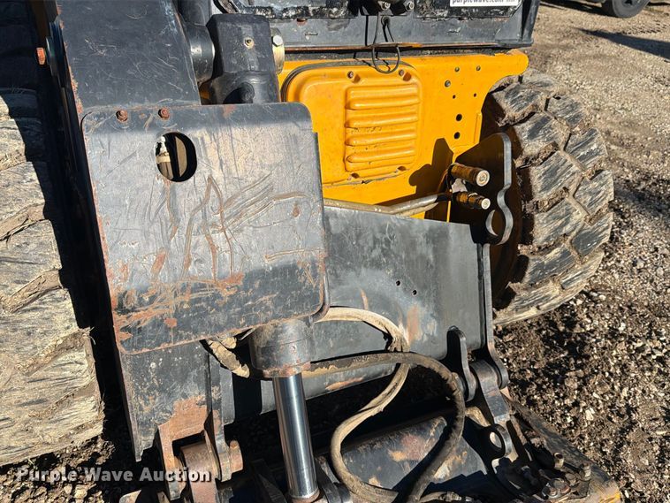 image for item FH6425 2009 JCB 190T skid steer loader